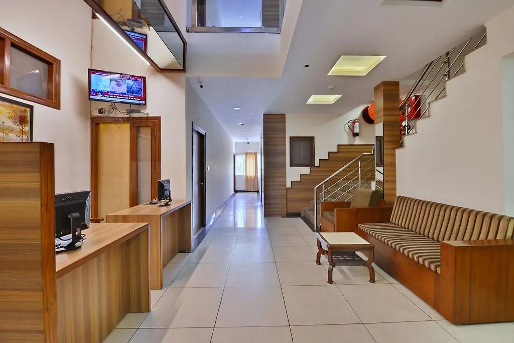 **  Hotel Aricent Chandīgarh 印度