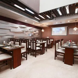 3* Hotel Emerald